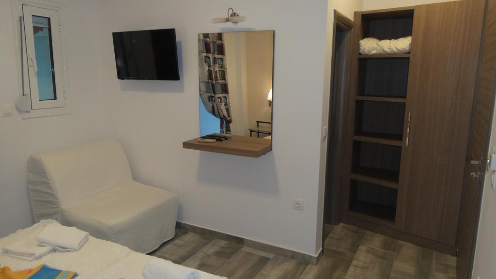 House Roula Hotell Neos Marmaras Exteriör bild